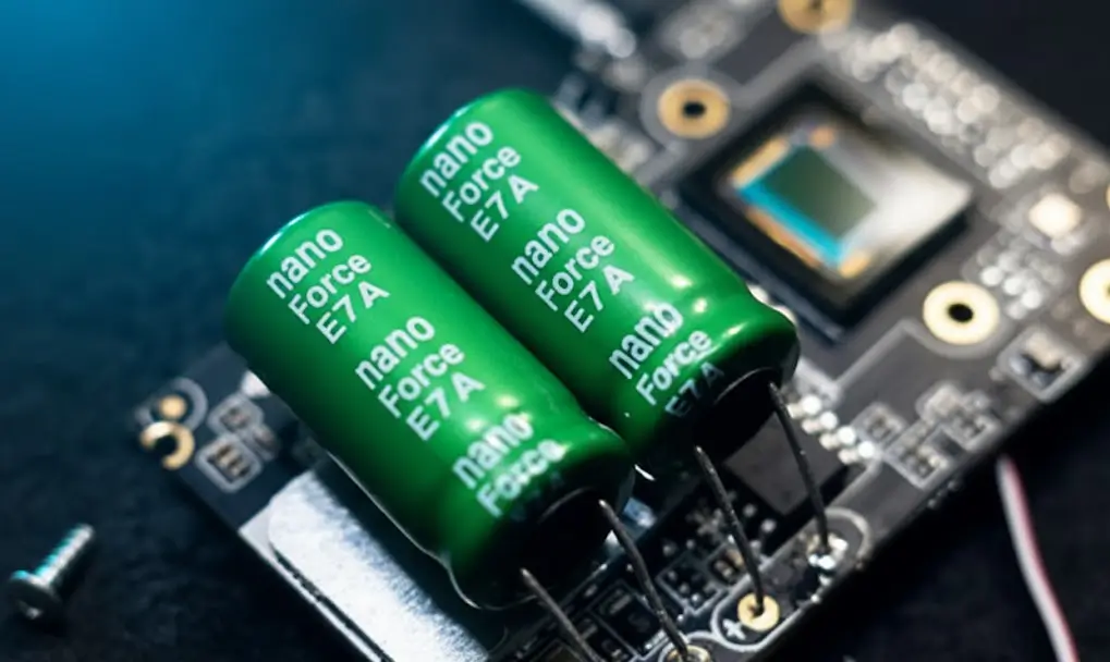 What A Capacitor Actually Does In A Dash Cam 1